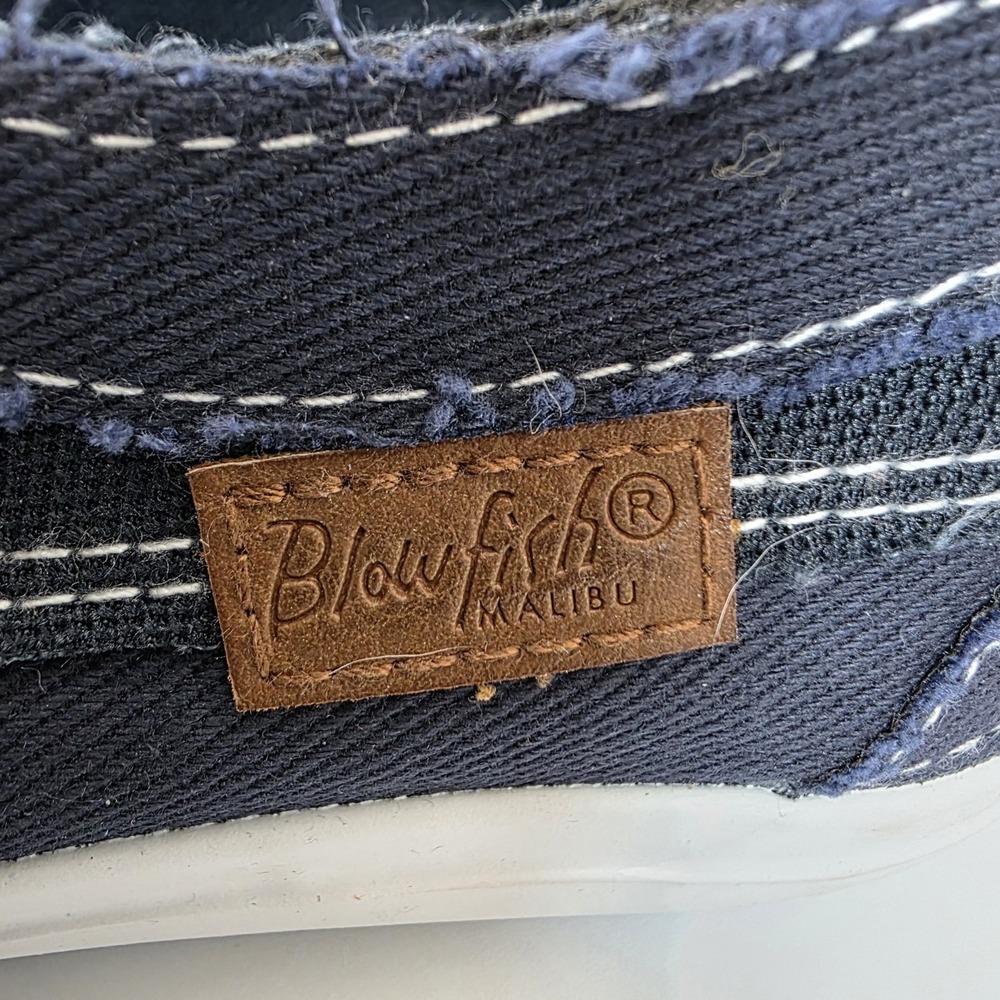 NEW Women's Blowfish Malibu Slip-On sneakers in a dark blue canvas Size 8.5M - Picture 4 of 12